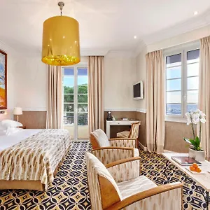 ***** Otel Belles Rives Fransa